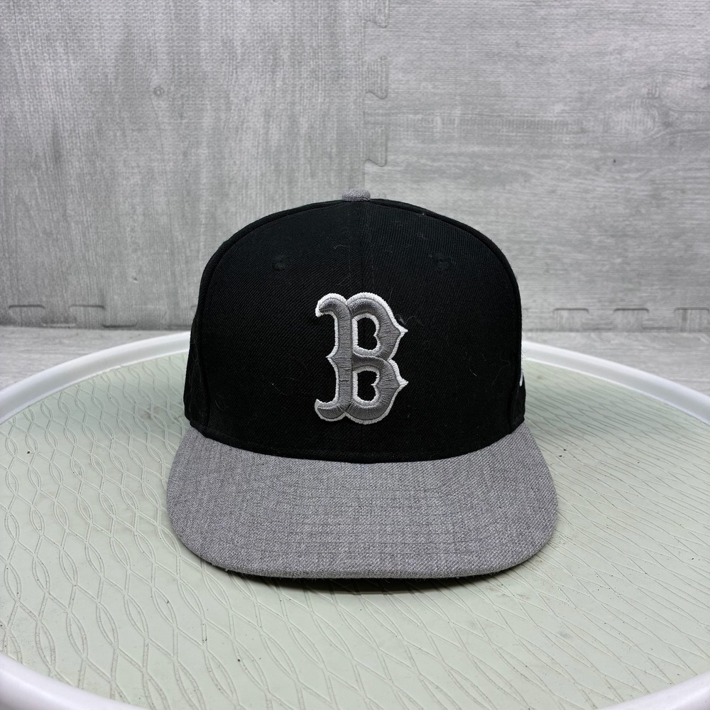 New Era Boston Red Sox Hat Mens OSFA Black Grey Wool Snapback Cap 9FIFTY